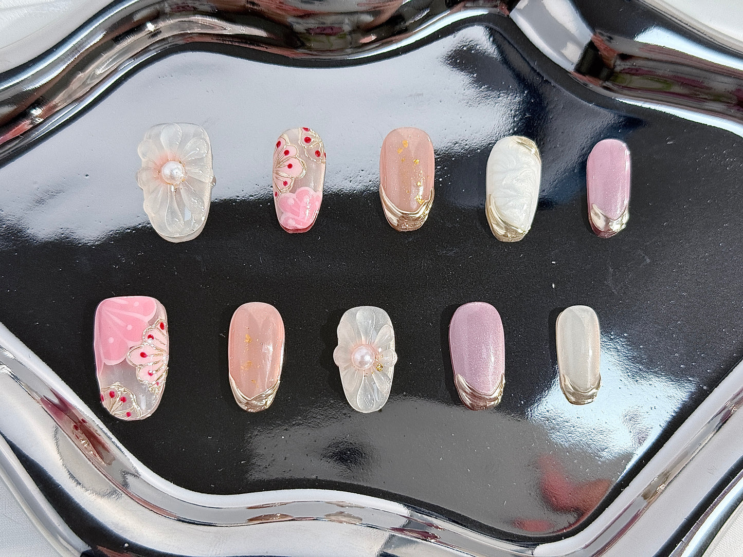 Hand-Painted Filigree Floral Design with Liquid Metal Accents – Reusable & Detachable Press-On Nails | Summer Nail