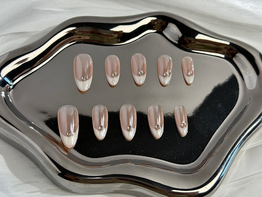 Aurora Pearl French Press-On Nails | Minimalist Luxe ｜ Handmade